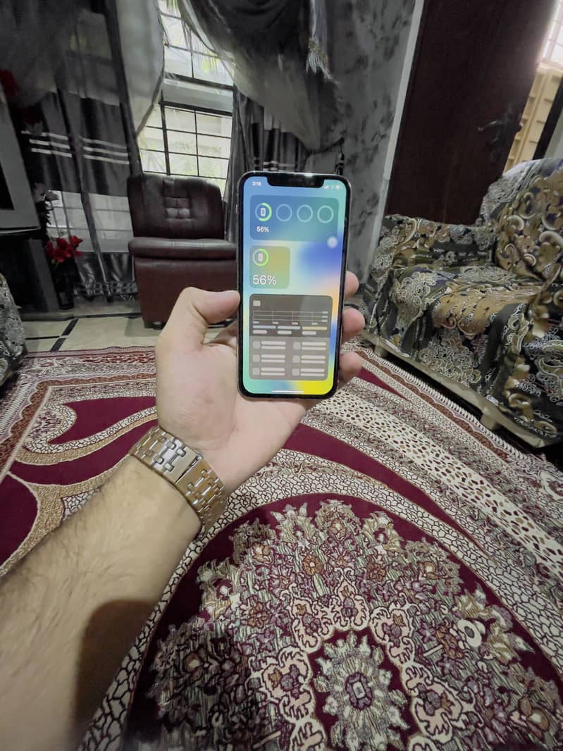 iPhone X 3