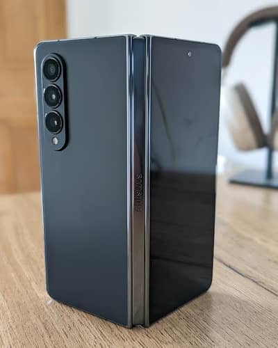 Samsung Mobile Z Fold 4