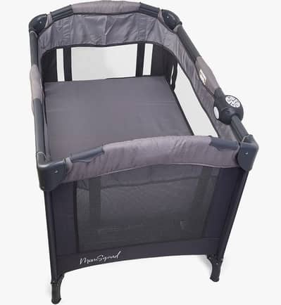 mom sqaud brand baby cot