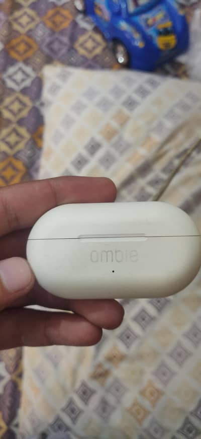 AMBIE Wireless Earbuds Bluetooth – 1 Year Used – Excellent Condition