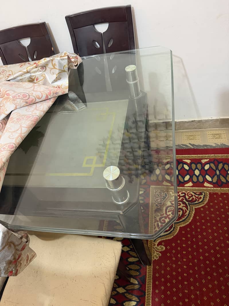 Dining table 5seater 2