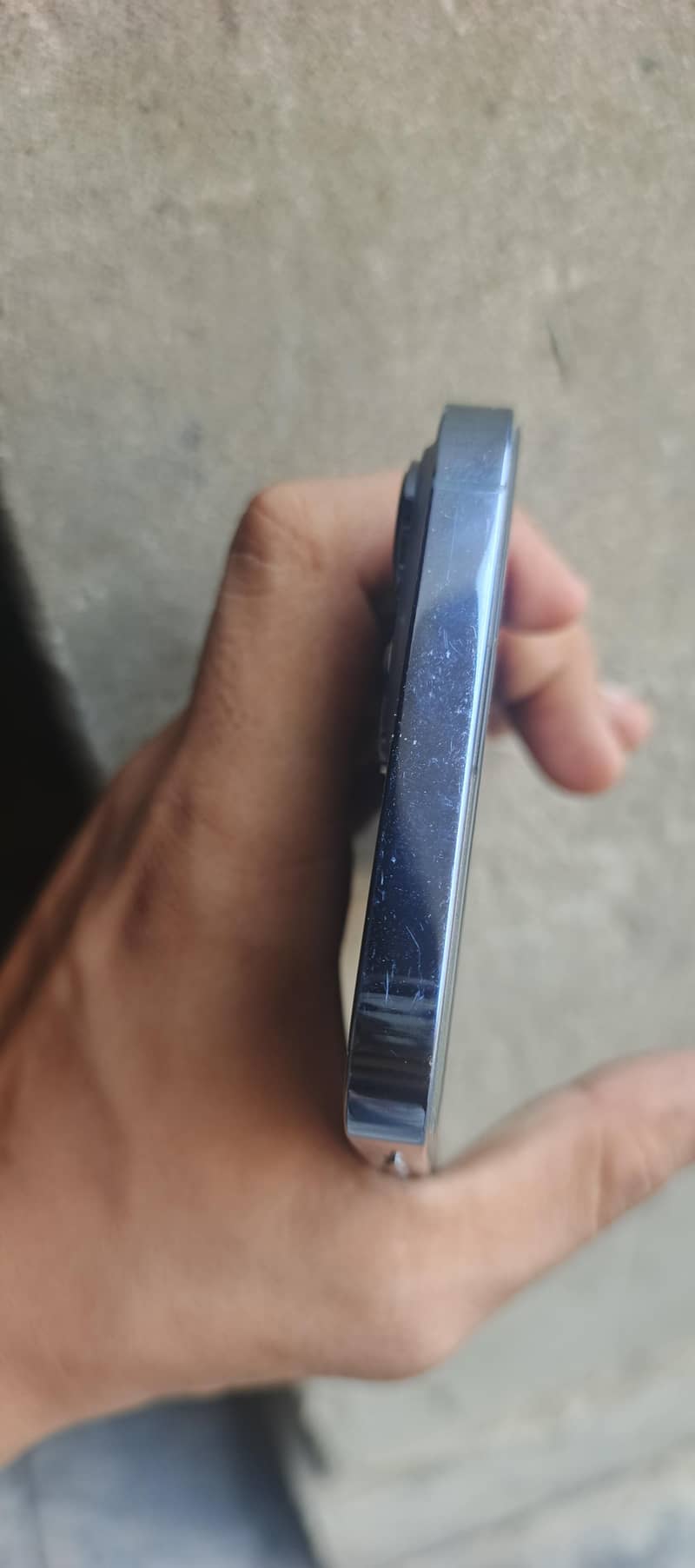 Apple iPhone 13 Pro 1