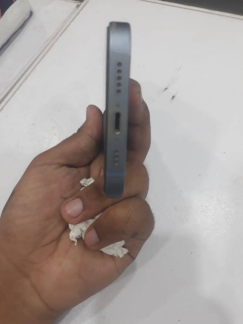 Apple iPhone 14 5
