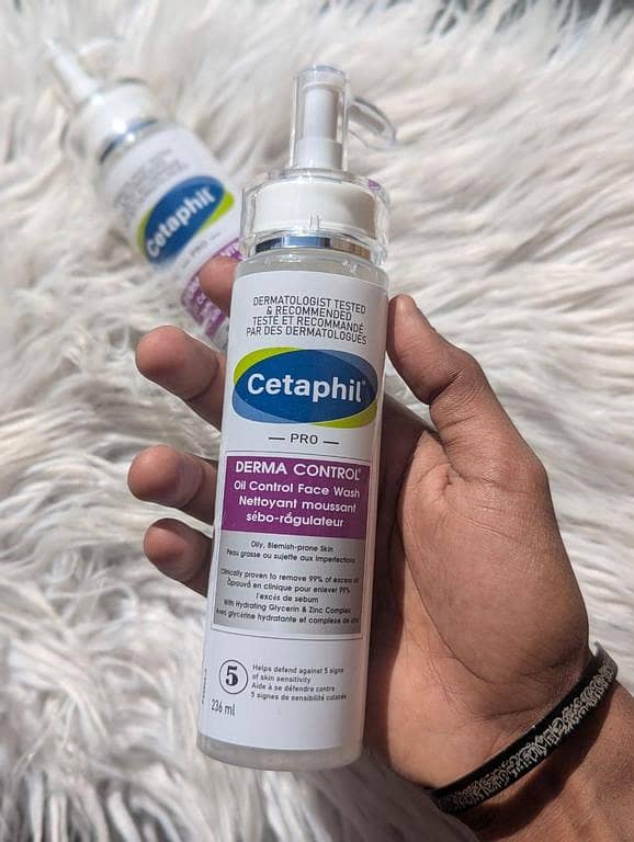 Cetaphil PRO Derma Control Oil Control Face Wash Cleanser - 236 ML For Blemish Prone Skin