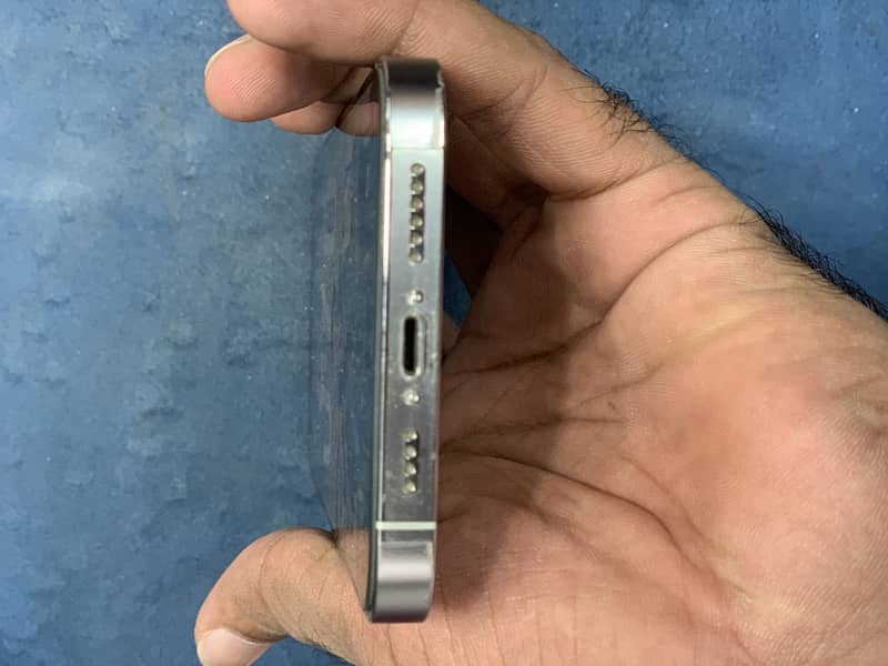 Apple iPhone 14 Pro Max 2