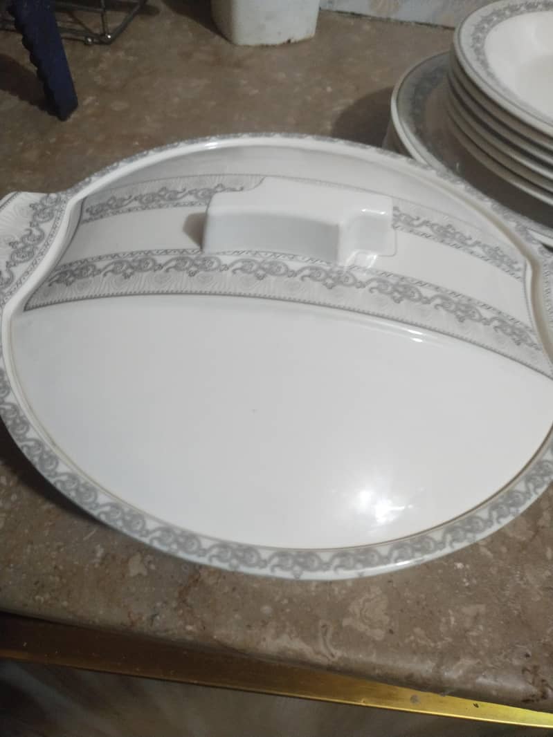 dinner set 0