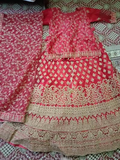 Bridal lehenga and jullry and sandals for sale