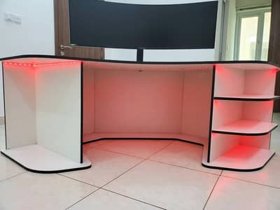 gaming xomputer table