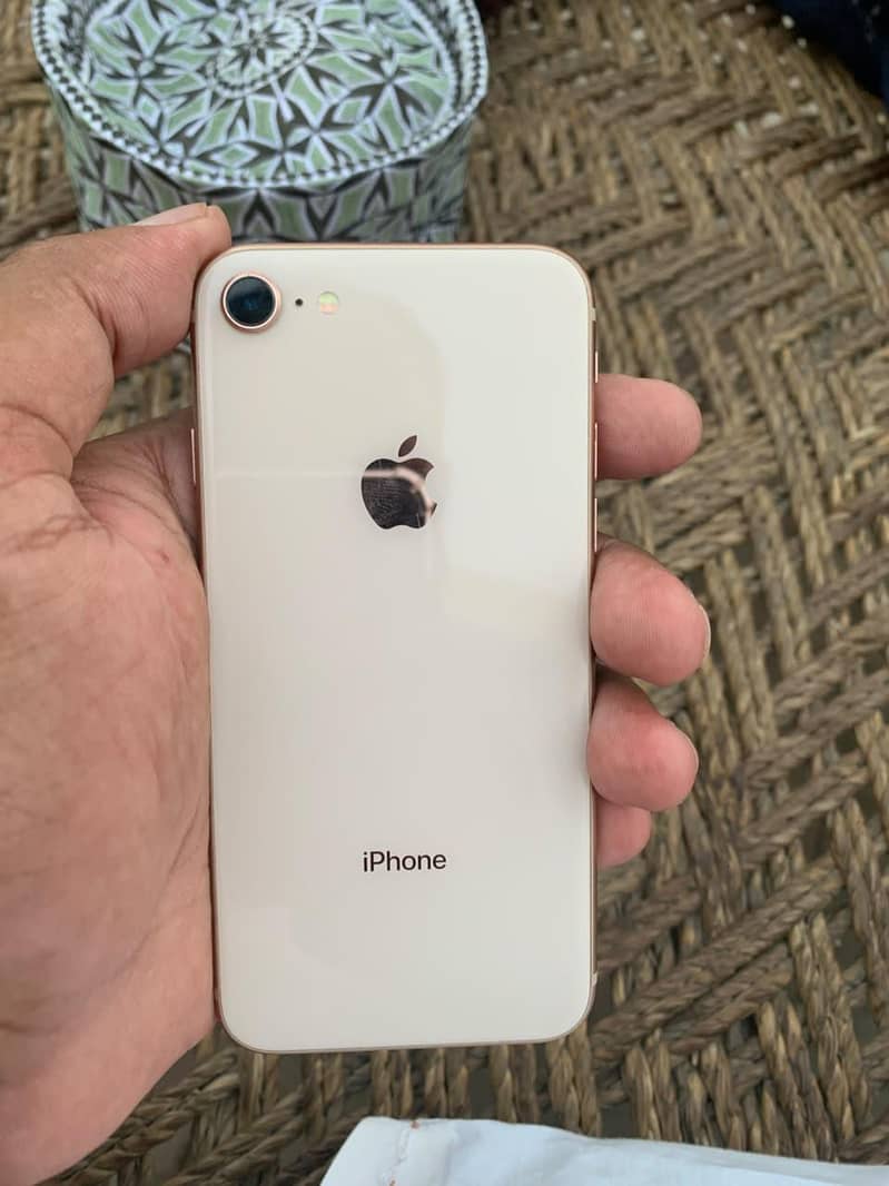 Apple iPhone 8 8