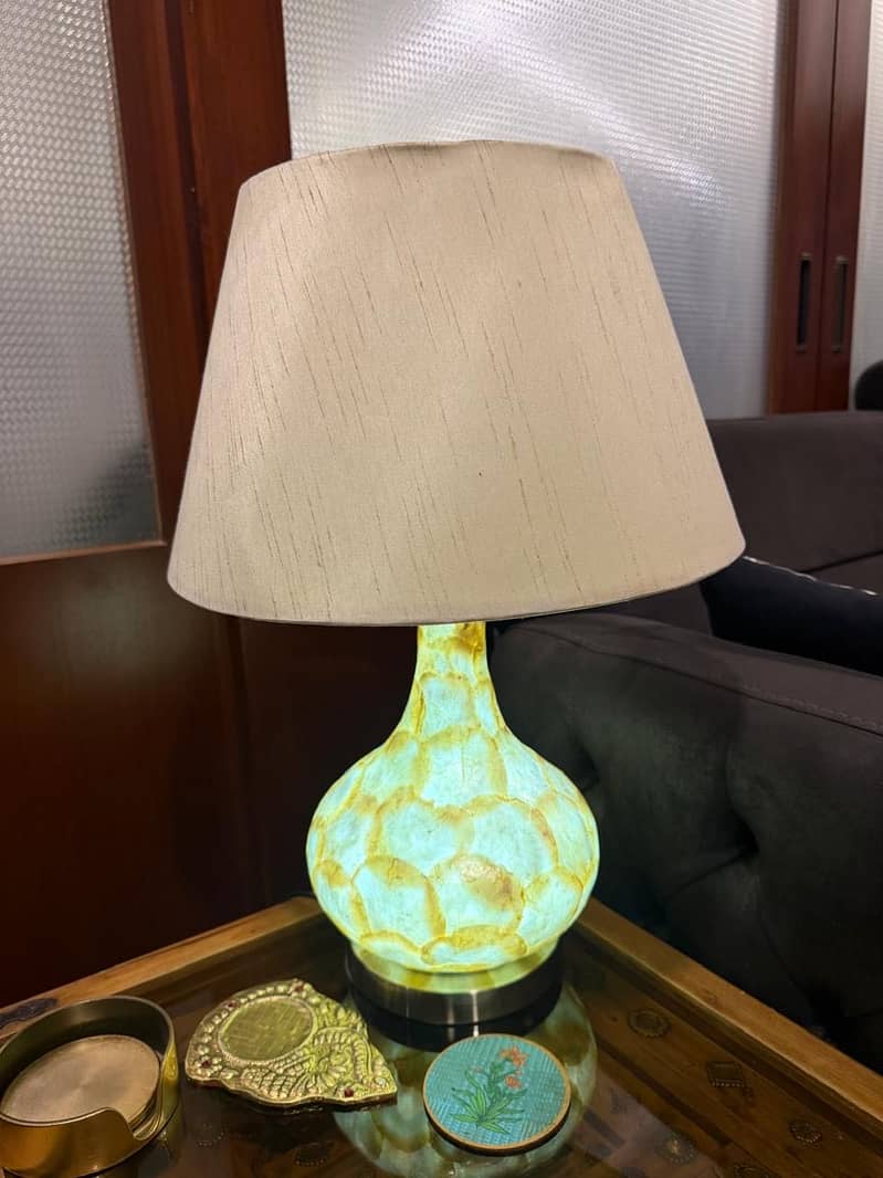 Bedside table lamps 3
