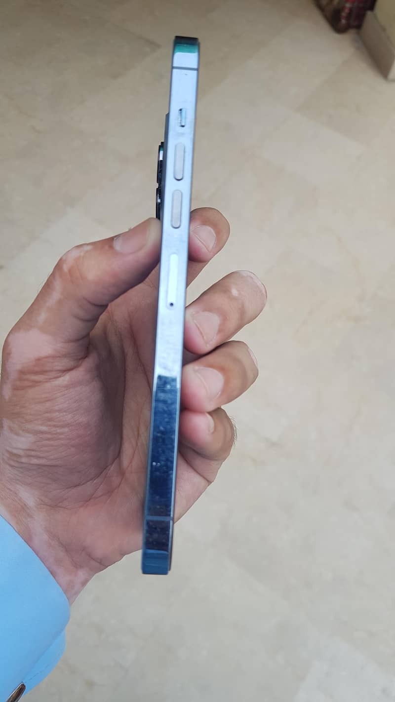 Apple iPhone 13 Pro Max 3