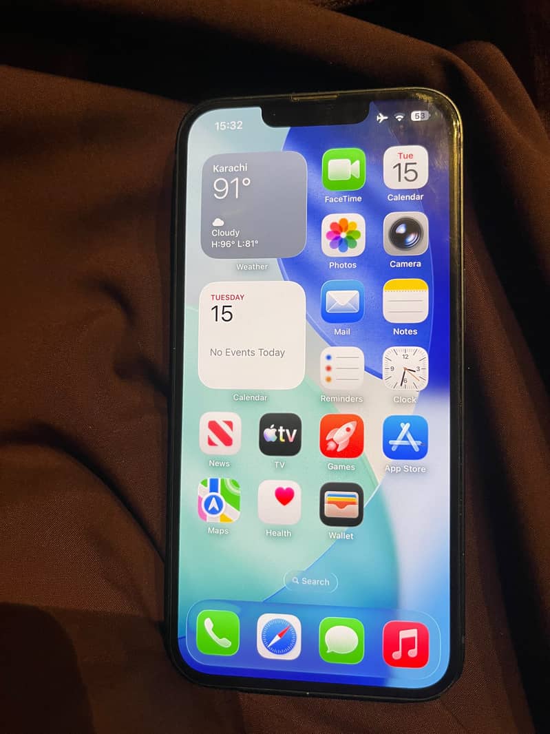 Apple iPhone 13 1