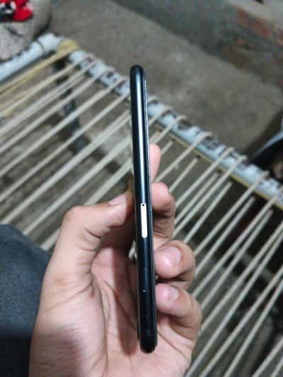 Apple iPhone SE