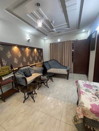 Sollar installed 6 marla well maintained double story house for sale in media town