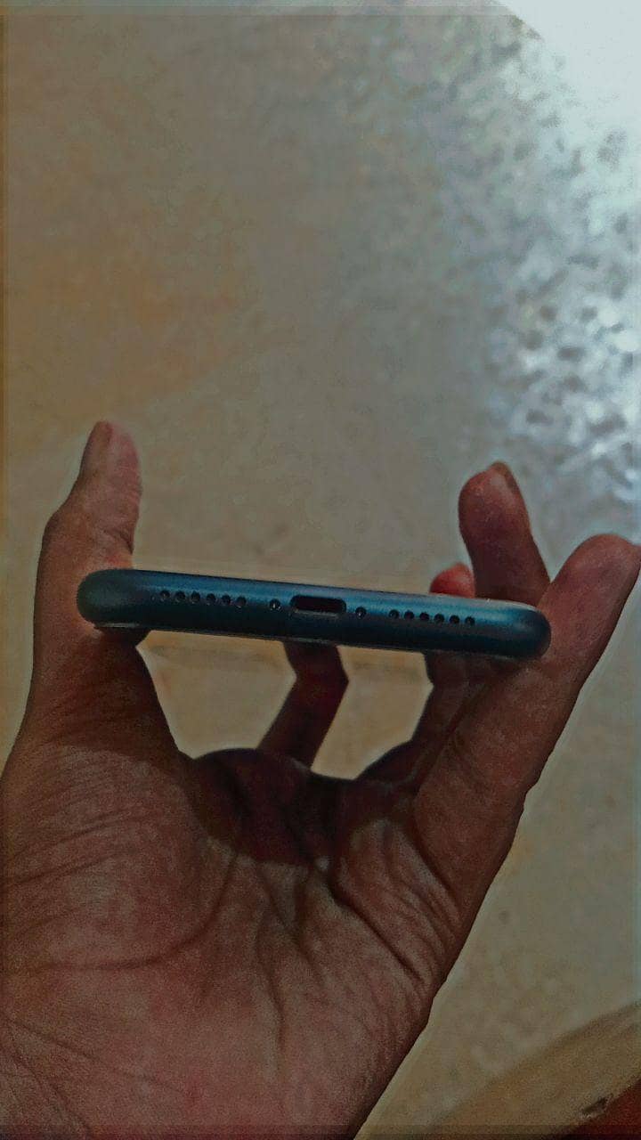 Apple iPhone 11 6