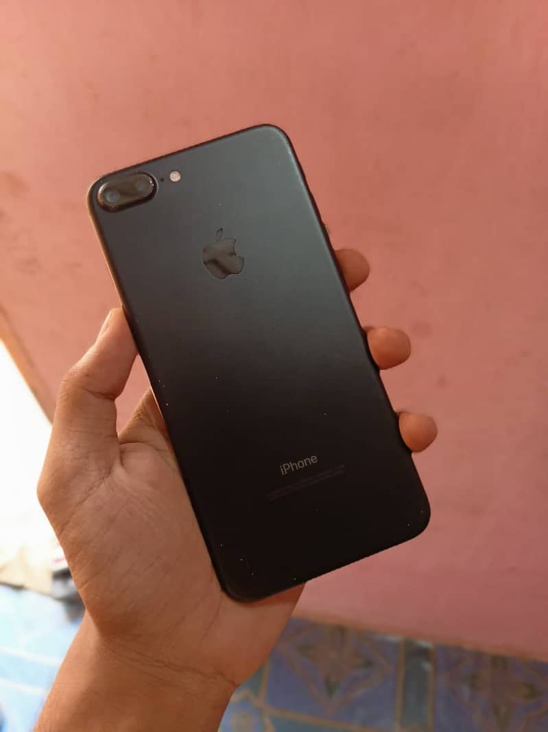 Apple iPhone 7 Plus 7