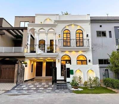 5 Marla Modern Bungalow For Rent | DHA Phase 5 Lahore | Excellent Location