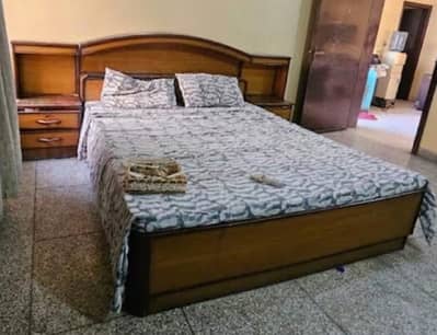 queen size bed set for sale