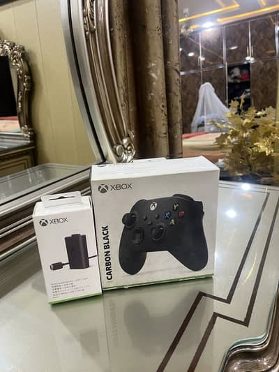Xbox Series X|S Original Controller + Battery Pack