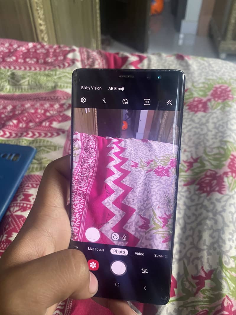 Samsung Mobile Note 8 6