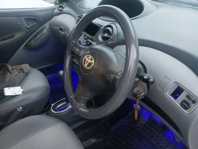 Toyota Vitz 2002