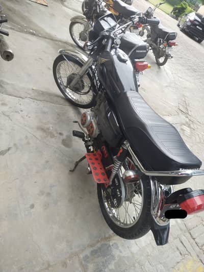 Honda CG 125 2023
