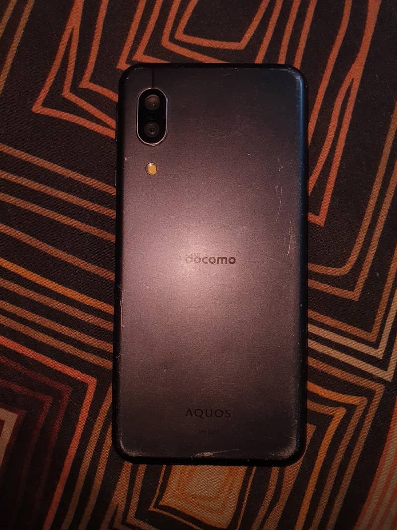 Sharp Aquos Sense 3 1