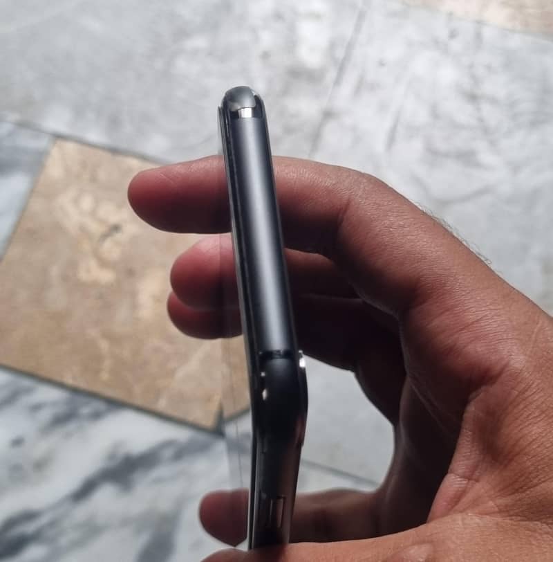 Apple iPhone X 3