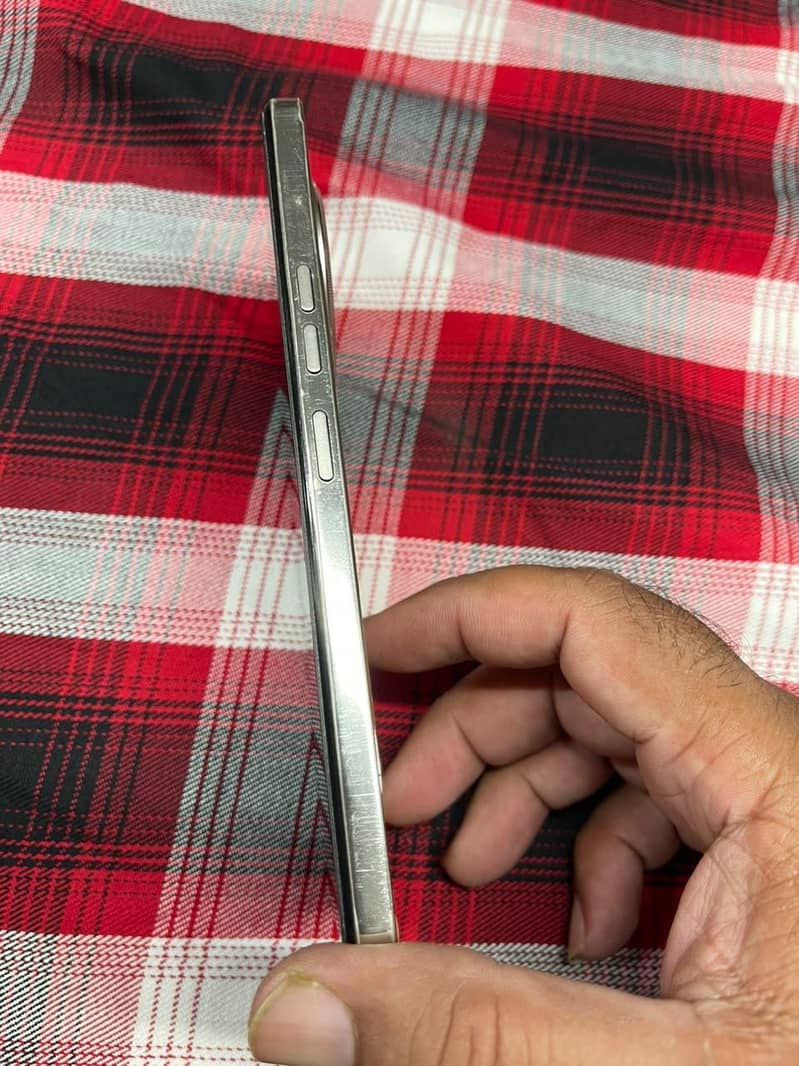 Tecno CAMON 30 Pro 4