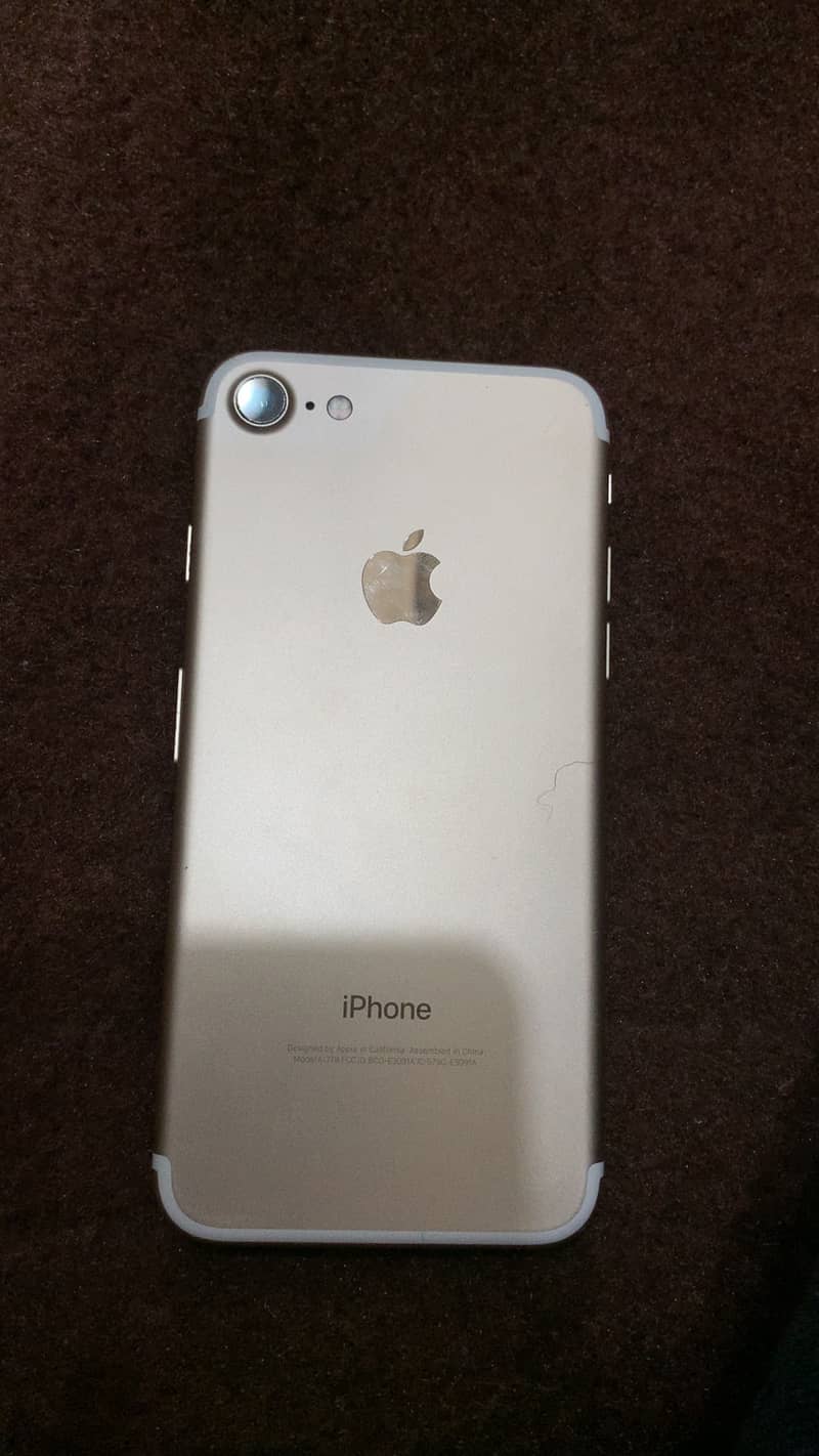 Apple iPhone 7 0