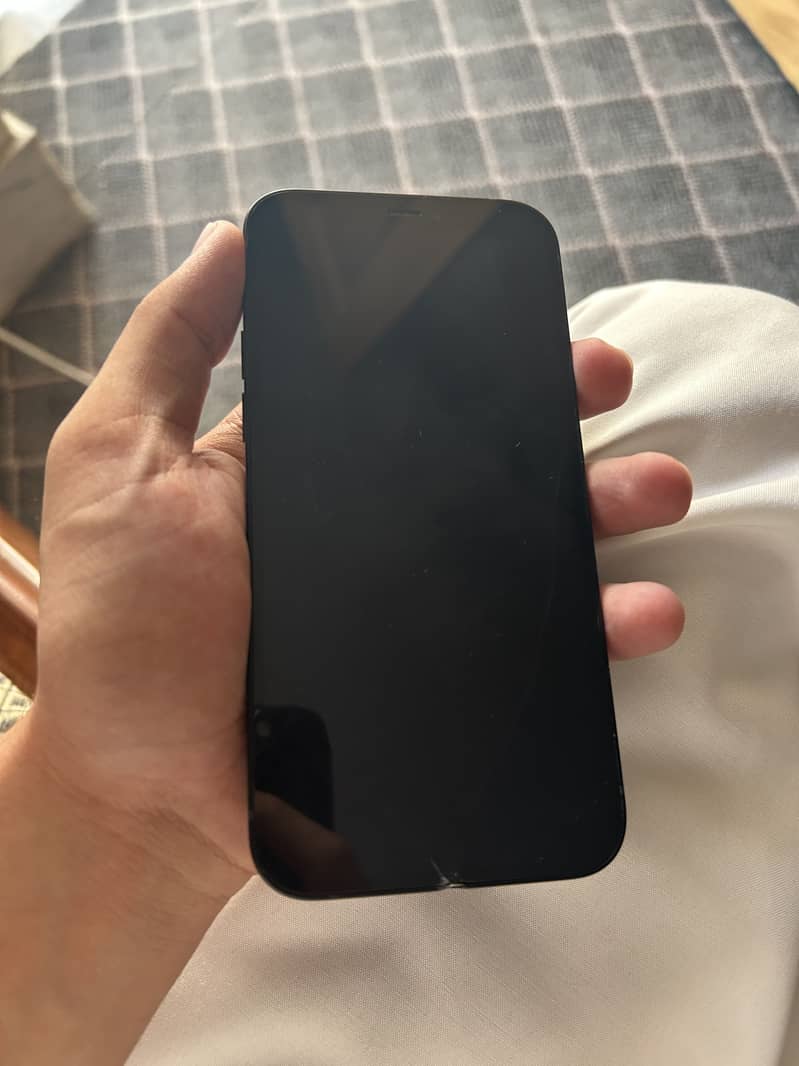 Apple iPhone 12 3