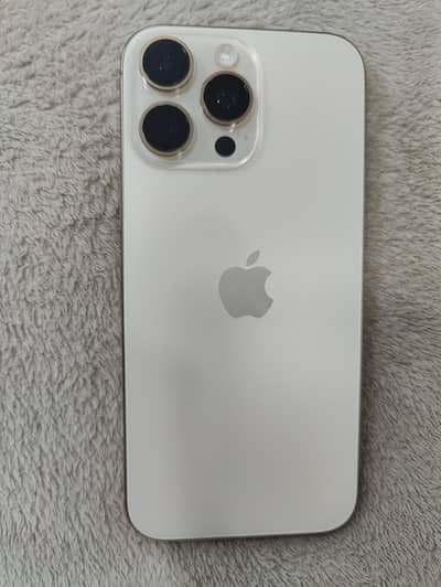 Apple iPhone 16 Pro Max