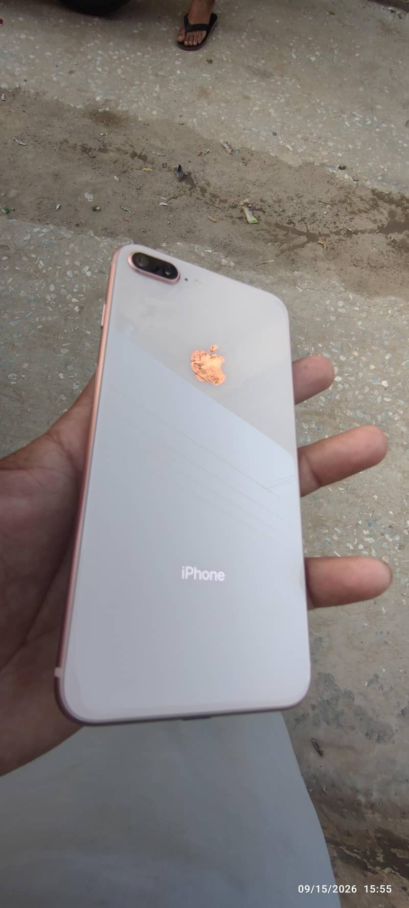Apple iPhone 8 Plus 5