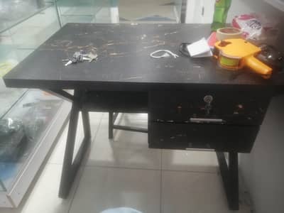 office table 10/10