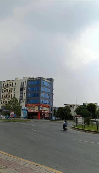 5 Marla Commercial Plaza for Sale With 6.50 LAC Monthly Rental Income IN Bahria Town Lahore