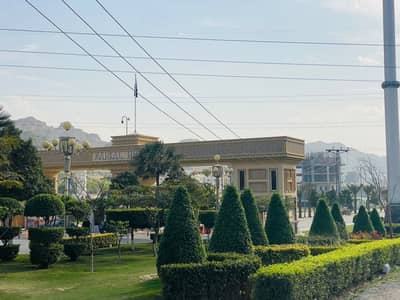 3060 = 8 Marla Mdr back Plot For Sale in Faisal hills