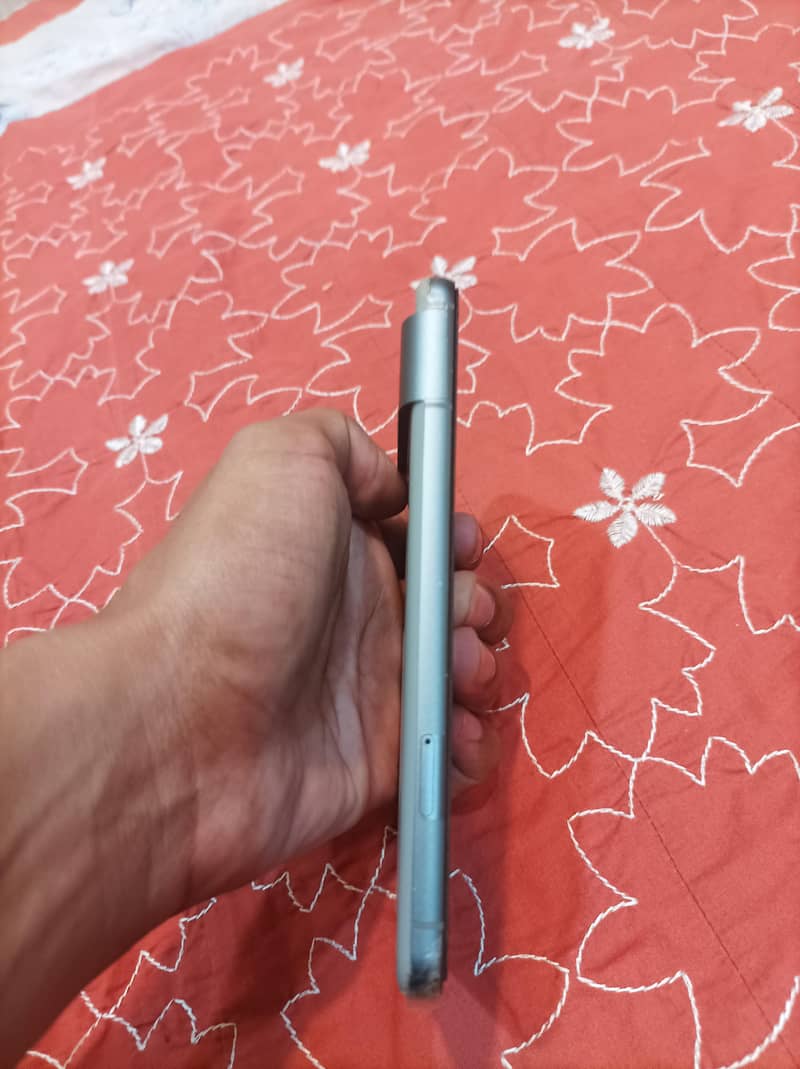Google Pixel 8 2