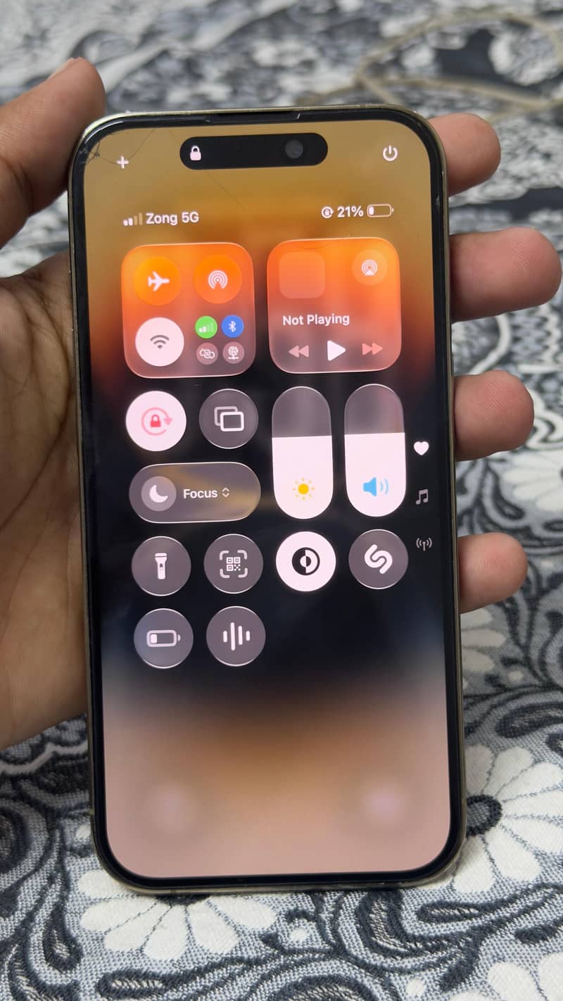 Apple iPhone 14 Pro 1
