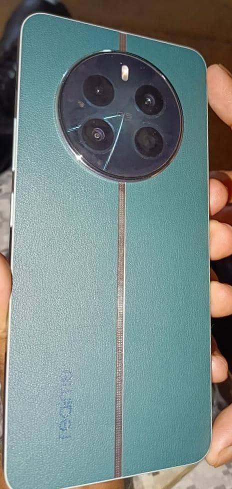 Realme 12 Plus 0