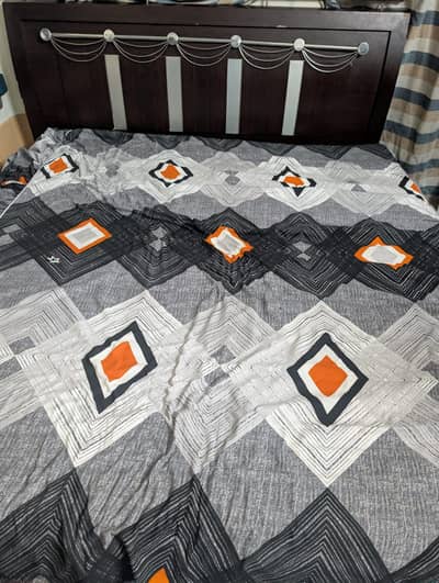 King size bed for sale in good condition