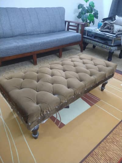 2 Seater Seatee in new Condition