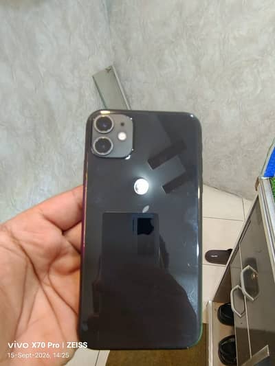 iPhone 11 64GB MDM | 100% Genuine | 9/10 | Battery 76%