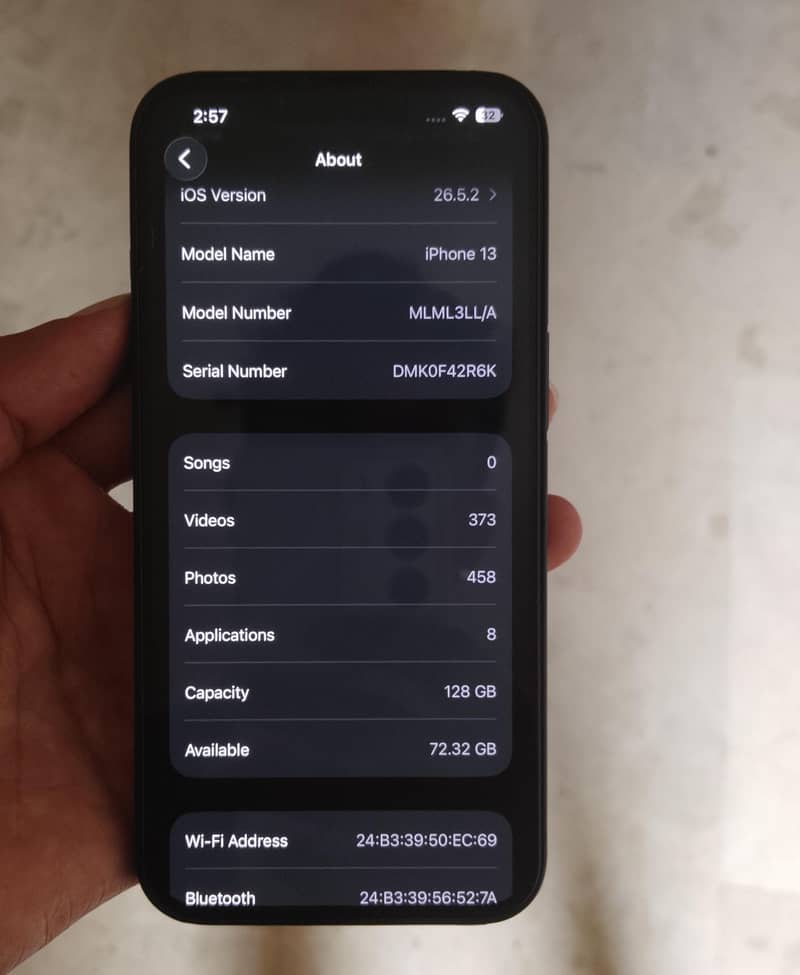 Apple iPhone 13 0