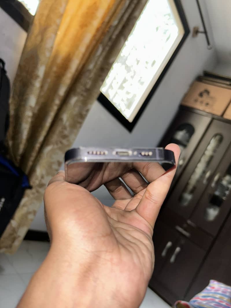 Apple iPhone 14 Pro 3