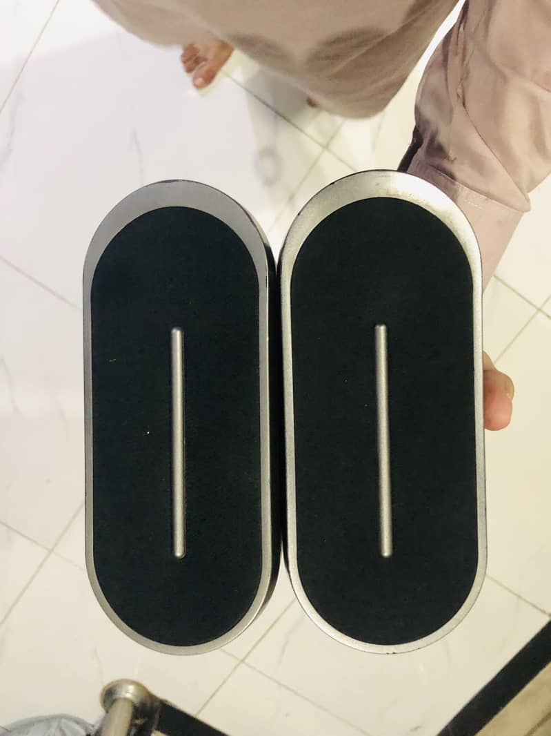 Audionic ad7500 1