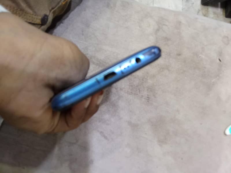Realme C11 4
