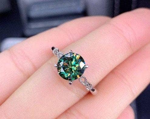 MOZOINITE DIAMOND 6
