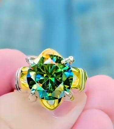 MOZOINITE DIAMOND 8