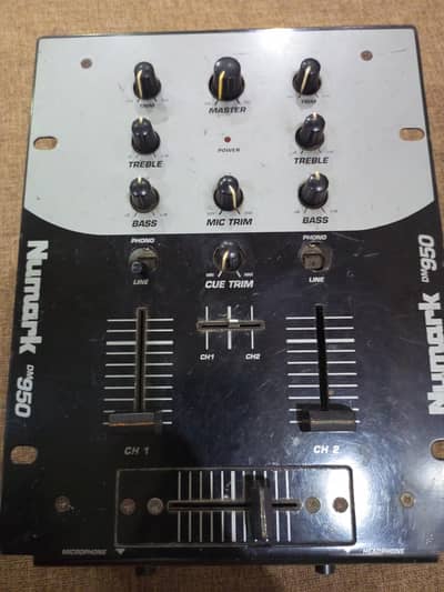 Numark DM950 Dj Mixer
