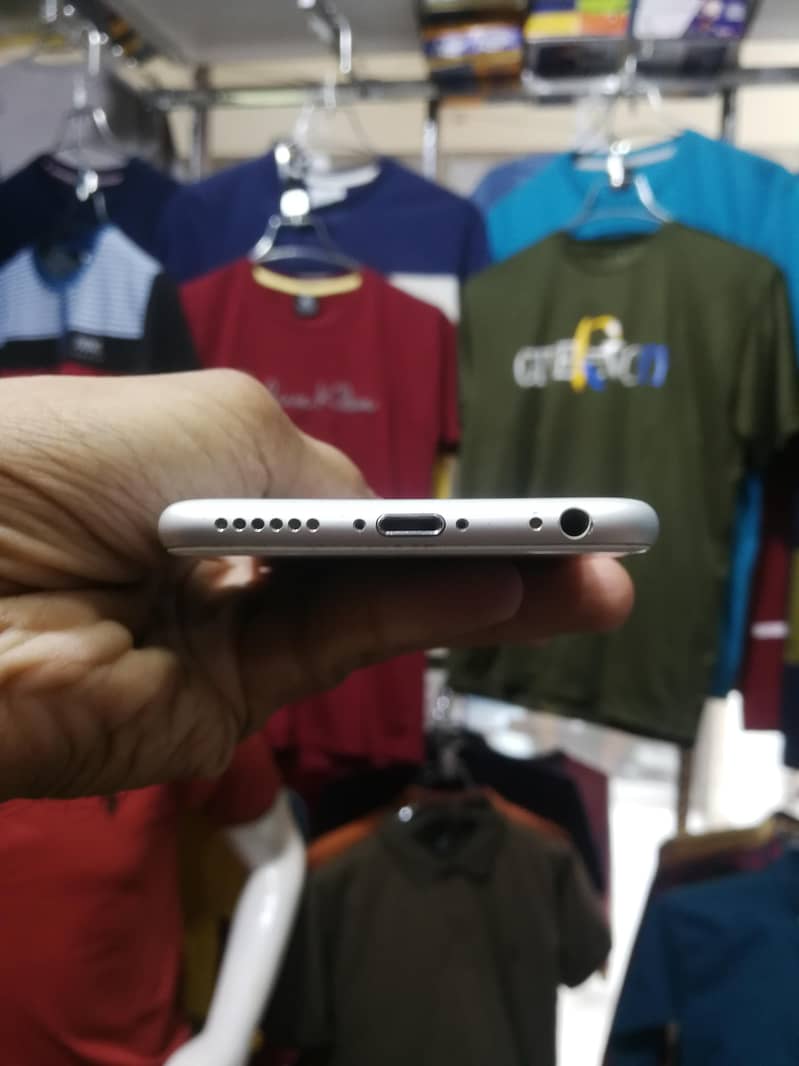 Apple iPhone 6 5
